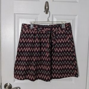 Banana Republic Black‎ and Red Chevron Faux Wrap Tied Mini Skirt Size 8